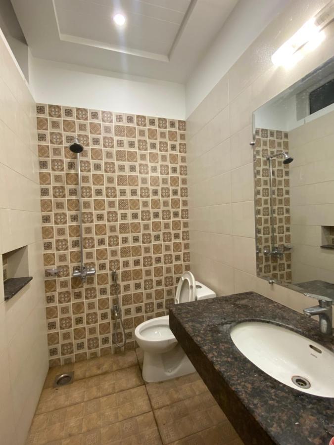Luxury Guest House In Bahria Town Rawalpindi Esterno foto