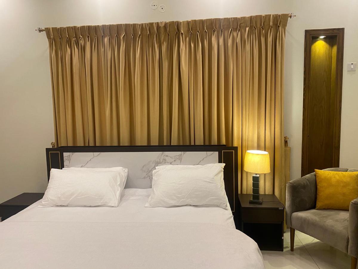 Luxury Guest House In Bahria Town Rawalpindi Esterno foto