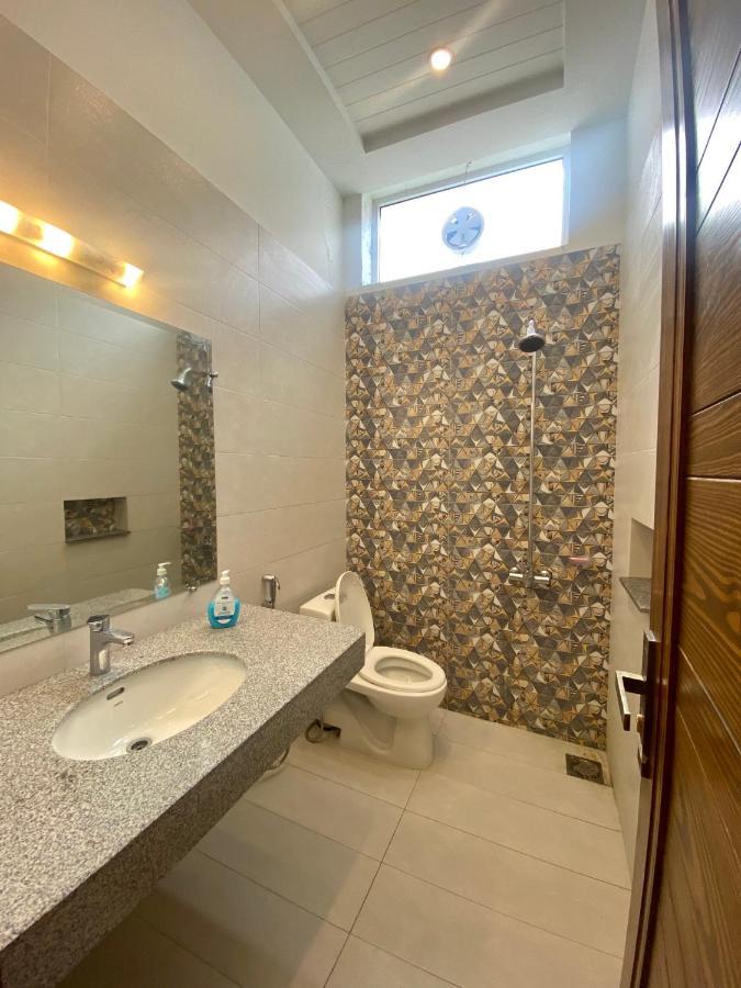 Luxury Guest House In Bahria Town Rawalpindi Esterno foto