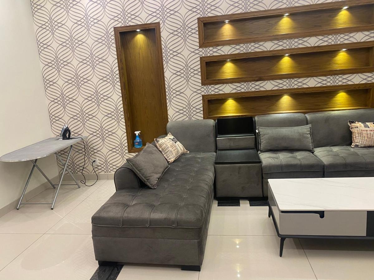 Luxury Guest House In Bahria Town Rawalpindi Esterno foto