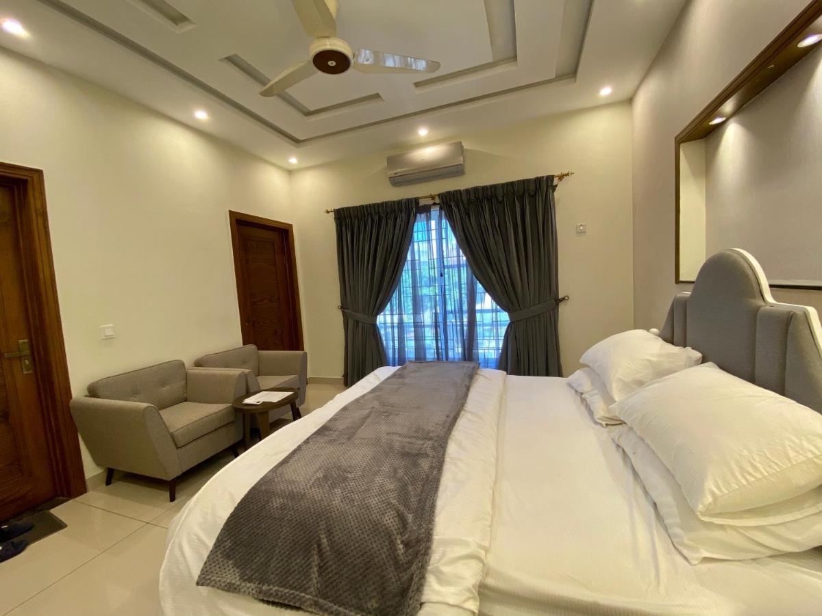 Luxury Guest House In Bahria Town Rawalpindi Esterno foto
