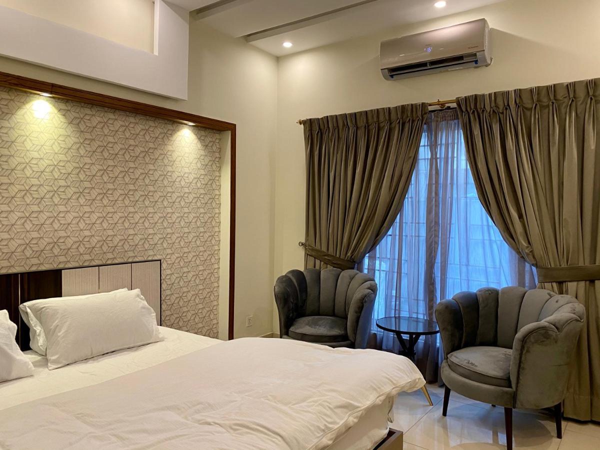 Luxury Guest House In Bahria Town Rawalpindi Esterno foto