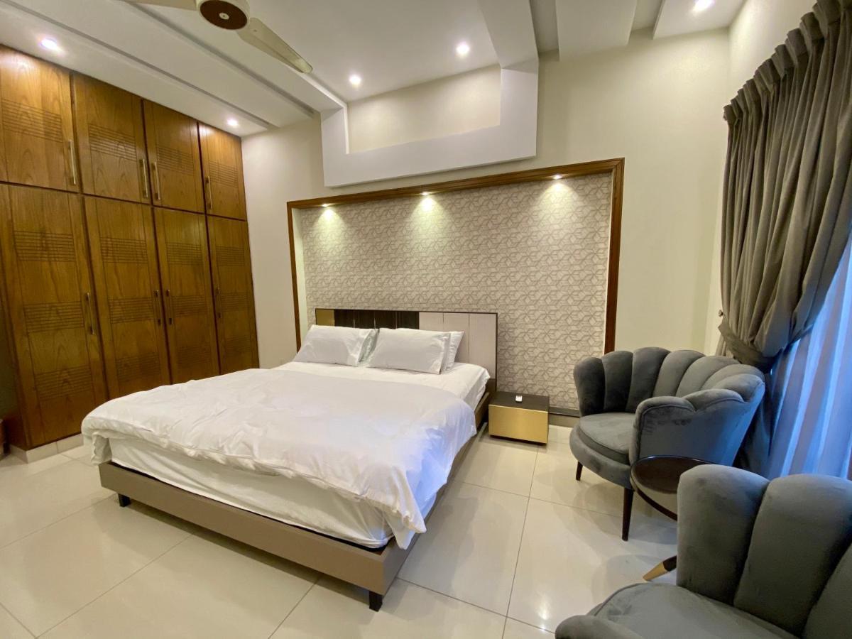 Luxury Guest House In Bahria Town Rawalpindi Esterno foto