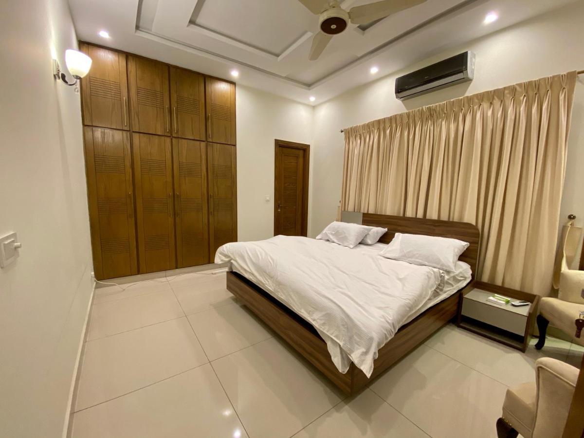 Luxury Guest House In Bahria Town Rawalpindi Esterno foto